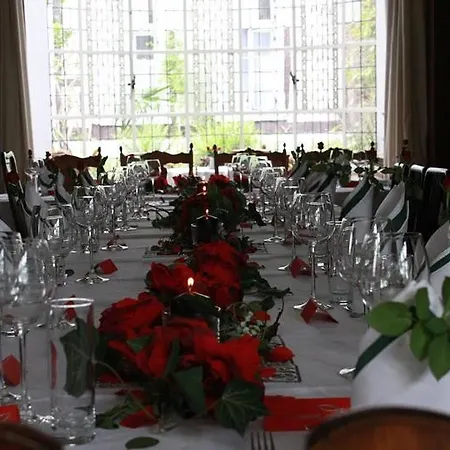 Fachwerkhauser Leinegarten Aparthotel