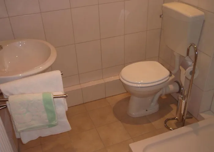 Fachwerkhauser Leinegarten Aparthotel 2*